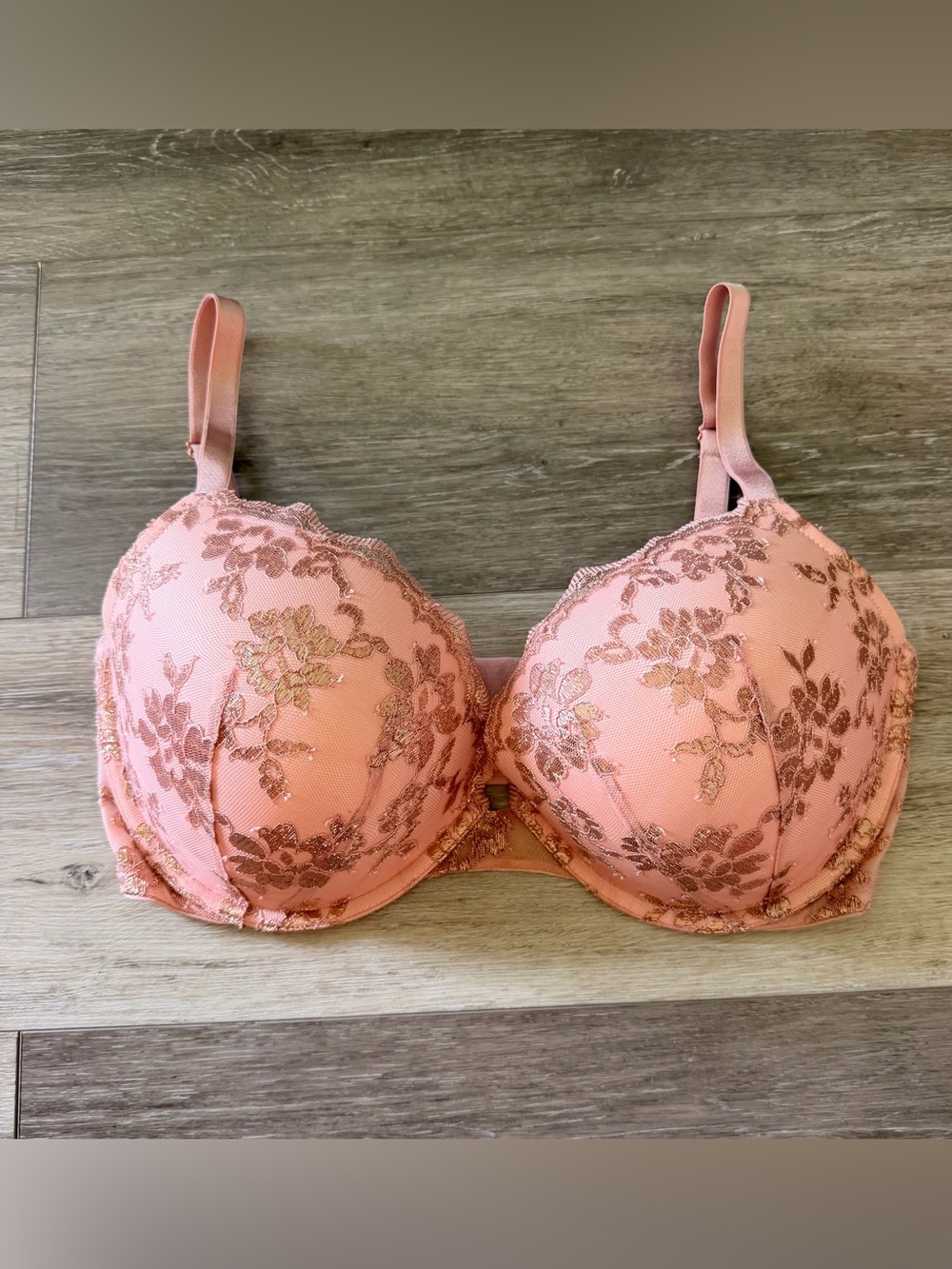Victorias Secret Rose Gold Dream Angels Push Up Bra - Size 34DDD